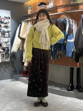 「アイテム（マフラー、ホワイト系）」を使った、あやさん（レディース・162cm）の秋コーディネート