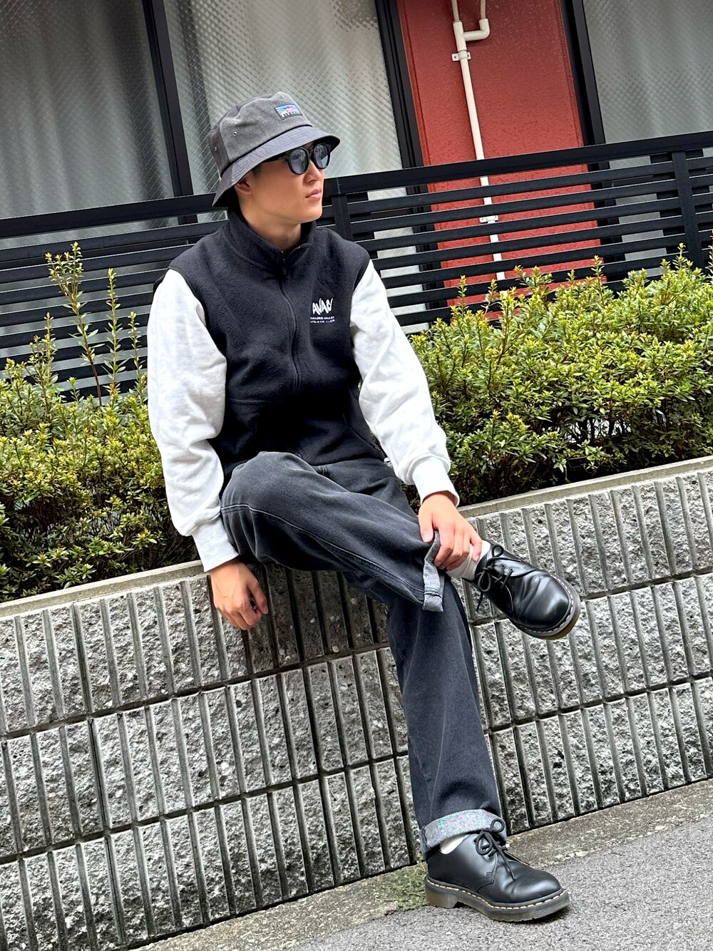「秋服まるっと大公開、お洒落さんとつながりたい、秋服コーデ」｜「BIVOUACのアイテム（ハット、ブラック系）」を使った、kippeeeeeeyさん（メンズ・170cm）の秋コーディネートの1枚目の写真