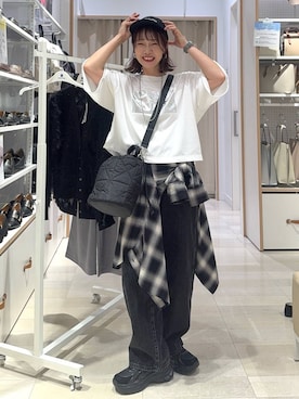 「GLOBAL WORK（グローバルワーク）のGOODデニムバギーパンツ/498388（デニムパンツ）」を使った、せこ子さん（レディース・159cm）の秋コーディネート