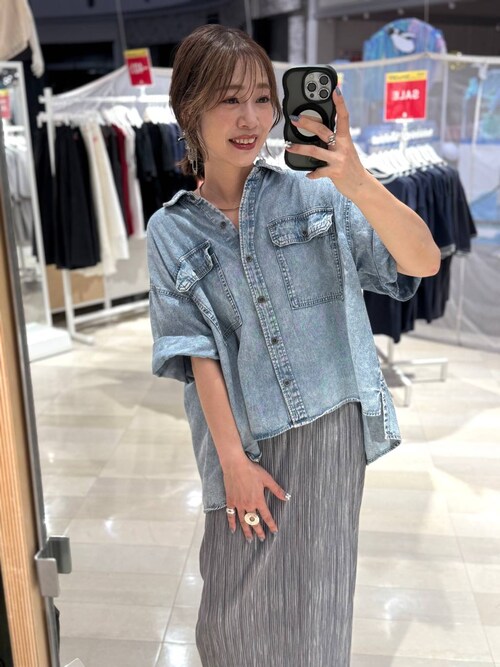 GLOBAL WORK イオンモール長久手せこ子さんのシャツ/ブラウスを使った