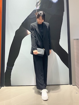 「armaniexchange」｜「アイテム（スラックス）」を使った、YUKIさん（レディース・164cm）の夏コーディネート