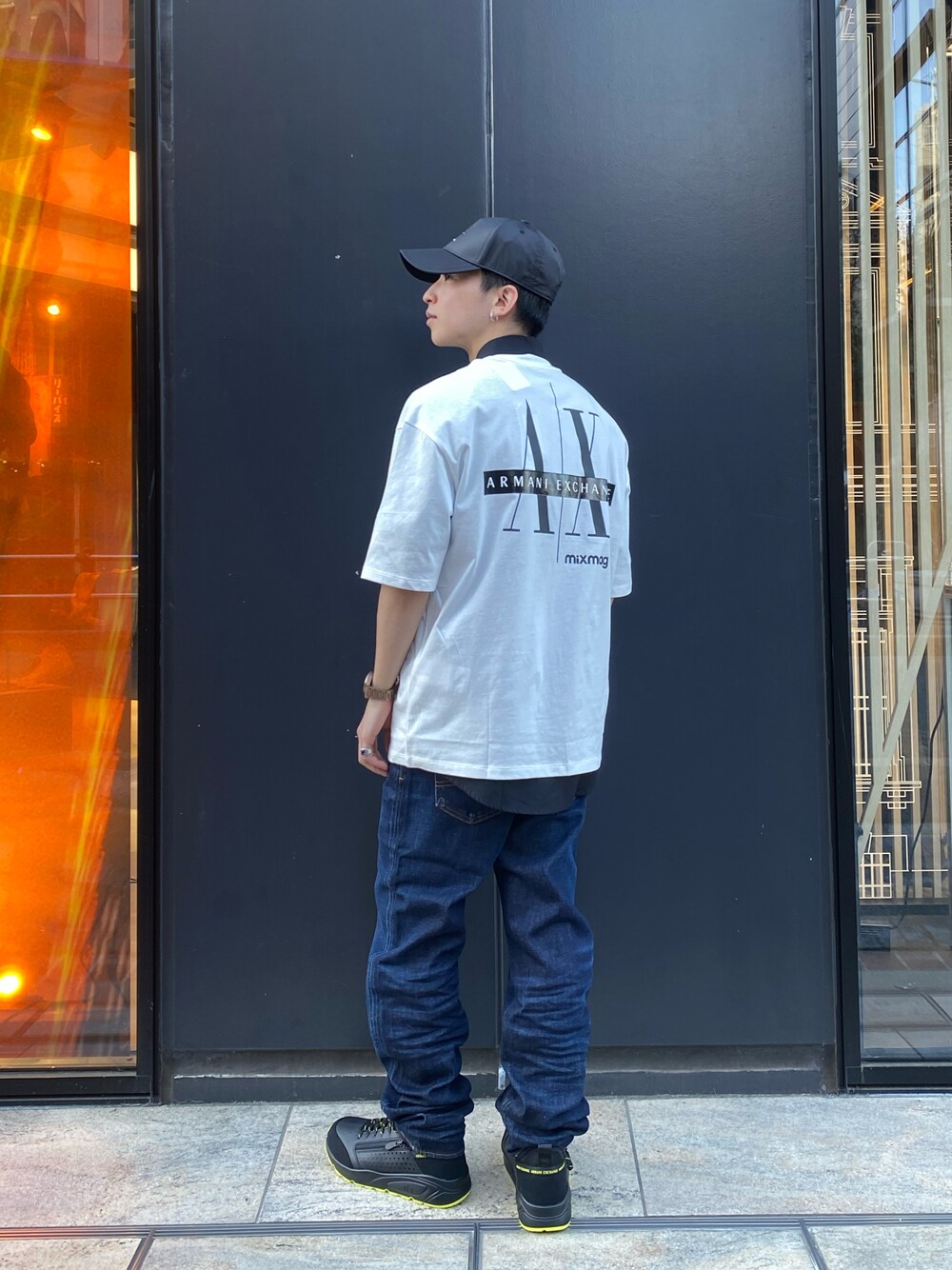 「アルマーニエクスチェンジ、AXchanger、AXchange、AXCatStreet、原宿キャットストリート、Mixmag、mixmag、キャップ、シャツ×Tシャツ、ジーンズ、スニーカー」｜「ARMANI EXCHANGEの【A|X アルマーニ エクスチェンジ】AXロゴ　キャップ（キャップ、ブラック系）」を使った、かいちゃんさん（メンズ・160cm）の春コーディネートの1枚目の写真