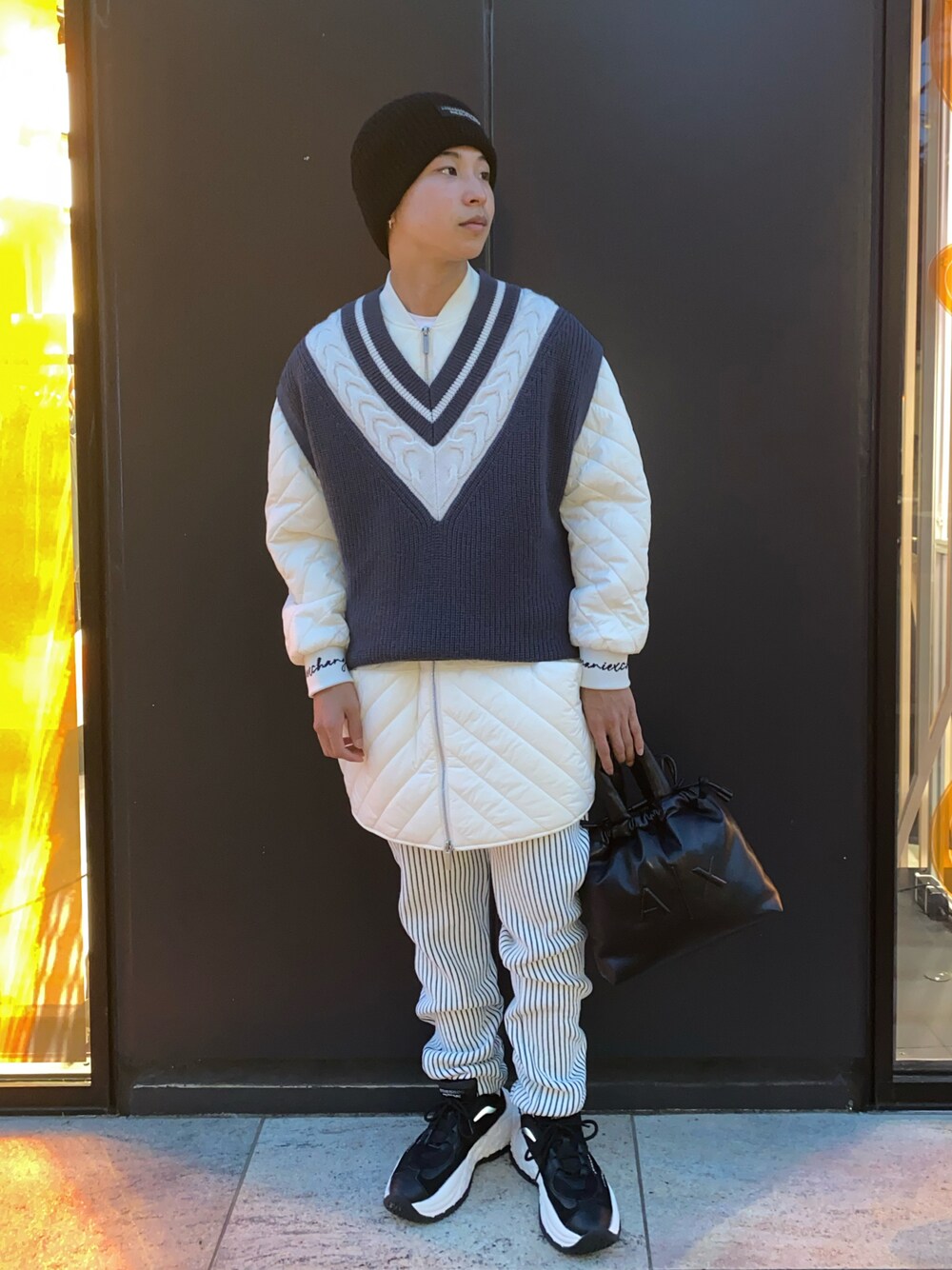 「アルマーニエクスチェンジ、AXchanger、AXchange、AXCatStreet」｜「ARMANI EXCHANGEのアイテム（ベスト、ブルー系）」を使った、かいちゃんさん（メンズ・160cm）の秋コーディネートの1枚目の写真