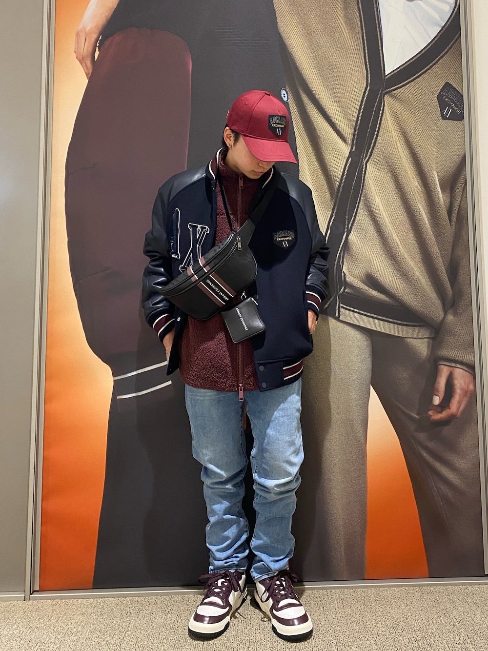 ARMANI EXCHANGEのスタジャンを使った人気ファッションコーディネート