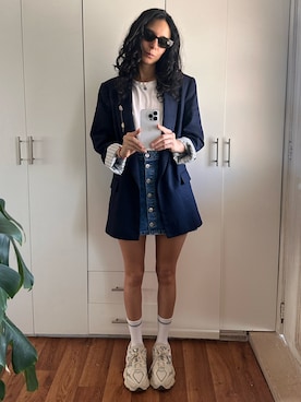 Andrea Sugusさんのコーディネート