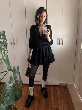 「ZARA（ザラ）のアイテム（ドレスシューズ）」を使った、Andrea Sugusさん（レディース・165cm）の冬コーディネート