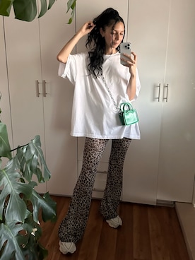 Andrea Sugusさんのコーディネート