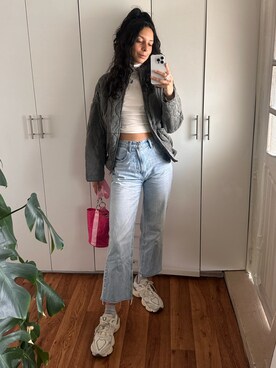 Andrea Sugusさんのコーディネート