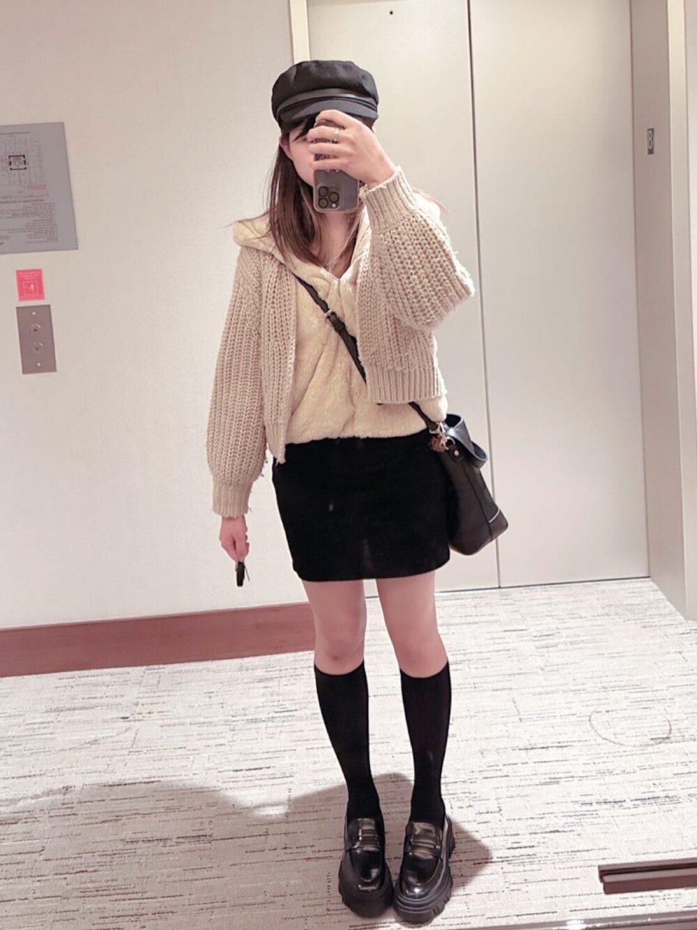 「ファッションを楽しもう、秋服コーデ、秋のコーデ、お洒落さんとつながりたい、いいね、save、フォローお願いします🤑、海外」｜「Oak+Fortのアイテム（ローファー、ブラック系）」を使った、Jさん（レディース・165cm）の秋コーディネートの1枚目の写真