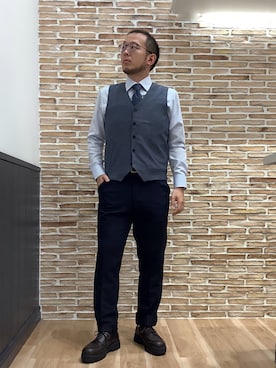 「アイテム（ビジネスシャツ）」を使った、BRICK HOUSE シャツ工房 福岡橋本木の葉モール店さん（メンズ・163cm）の秋コーディネート