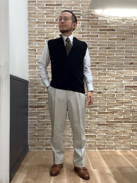 BRICK HOUSE シャツ工房 福岡橋本木の葉モール店さんのコーディネート