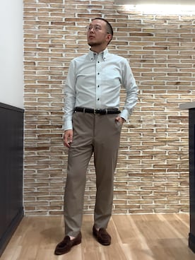 「アイテム（ビジネスシャツ）」を使った、BRICK HOUSE シャツ工房 福岡橋本木の葉モール店さん（メンズ・163cm）の秋コーディネート