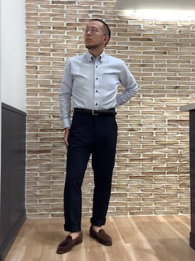 「アイテム（ビジネスシャツ）」を使った、BRICK HOUSE シャツ工房 福岡橋本木の葉モール店さん（メンズ・163cm）の秋コーディネート