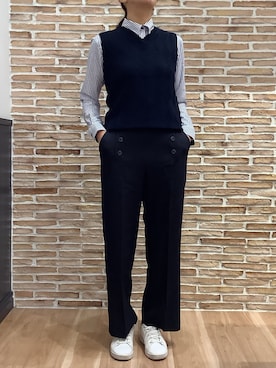 「アイテム（ビジネスシャツ）」を使った、BRICK HOUSE シャツ工房 福岡橋本木の葉モール店さん（レディース・164cm）の秋コーディネート