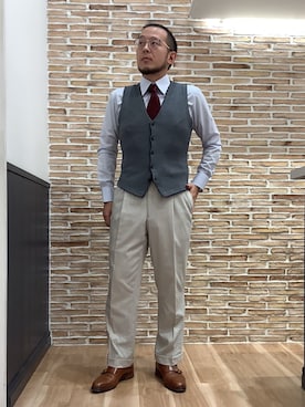 「アイテム（ビジネスシャツ）」を使った、BRICK HOUSE シャツ工房 福岡橋本木の葉モール店さん（メンズ・163cm）の秋コーディネート