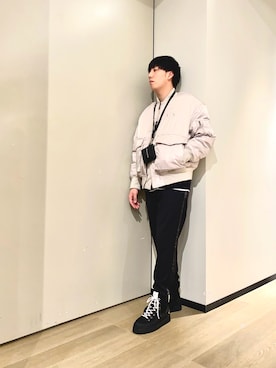 「リバーシブル」｜「アイテム（財布/小物）」を使った、yusukeさん（メンズ・175cm）の冬コーディネート