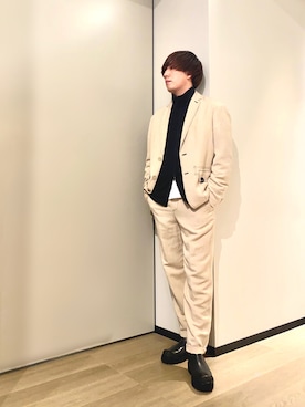 「ARMANI EXCHANGE（アルマーニエクスチェンジ）のアイテム（スラックス）」を使った、yusukeさん（メンズ・175cm）の春コーディネート