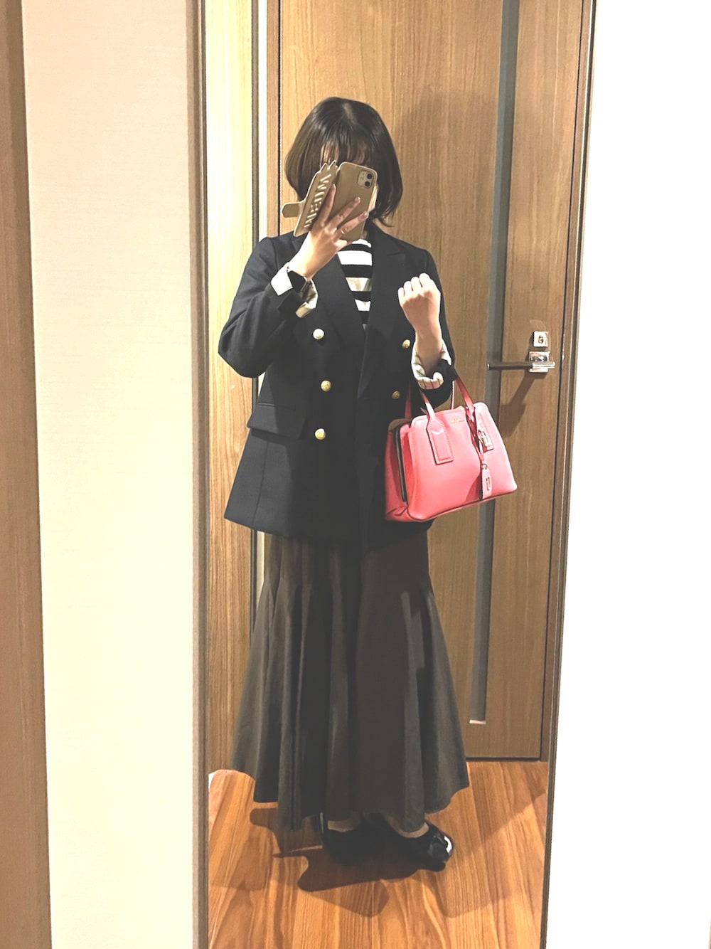 「旅行、秋冬コーデ、休日コーデ、ボーダー、ジャケット、マーメイドスカート、ニット、Demi-luxe BEAMS、Rougevif、ORiental TRaffic(ORiental TRaffic)、Apple Watch」｜「Rouge vifの総針フレアスリーブプルオーバー（ニット/セーター、その他）」を使った、cheeさん（レディース・160cm）の秋コーディネートの1枚目の写真