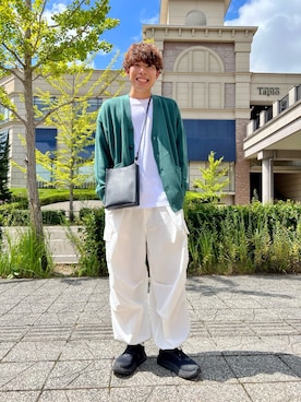 「刺繍」｜「アイテム（カーゴパンツ）」を使った、YUKIさん（メンズ・172cm）の夏コーディネート