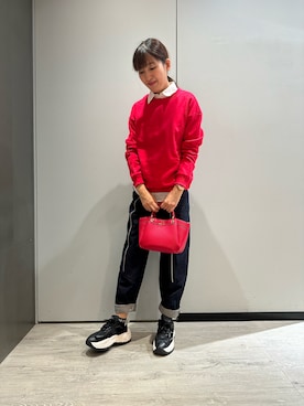 「レッドコーデ」｜「アイテム（スウェット）」を使った、Yokoyokoさん（レディース・160cm）の秋コーディネート