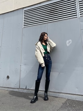 「EMODA（エモダ）のトラックソールロングブーツ（ブーツ）」を使った、花島郁さん（レディース・167cm）の秋コーディネート