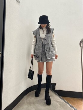 「EMODA（エモダ）のアイテム（チャーム）」を使った、花島郁さん（レディース・167cm）の秋コーディネート