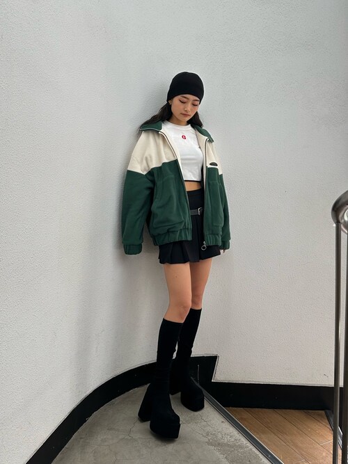 セール】ポイントロゴベロアクロップトップ（Tシャツ/カットソー
