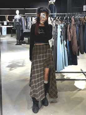 「EMODA（エモダ）のアイテム（キャップ）」を使った、花島郁さん（レディース・167cm）の秋コーディネート