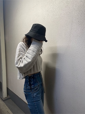 「EMODA（エモダ）のアイテム（イヤリング）」を使った、花島郁さん（レディース・167cm）の冬コーディネート