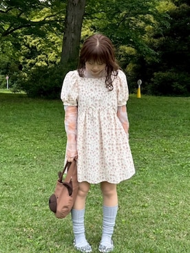 「earth music&ecology（アースミュージックアンドエコロジー）のアイテム」を使った、mekoさん（レディース・152cm）の春コーディネート
