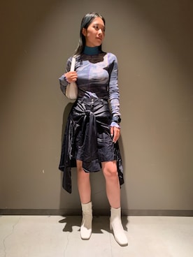 「DIESEL」｜「アイテム（ブーツ）」を使った、サラさん（レディース・160cm）の秋コーディネート