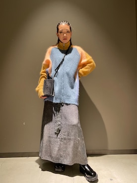 「DIESEL」｜「アイテム（ブーツ）」を使った、サラさん（レディース・160cm）の秋コーディネート