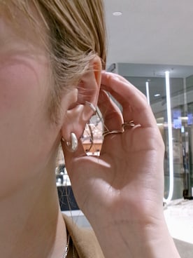 「アイテム（イヤーカフ）」を使った、saekaさん（レディース・172cm）の春コーディネート