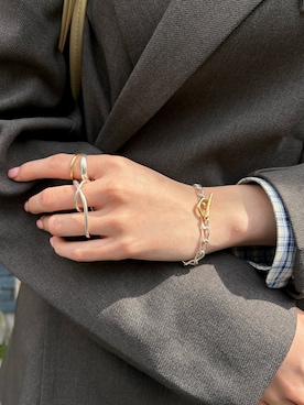 「TEN.（テン）のアイテム（リング）」を使った、saekaさん（レディース・172cm）の春コーディネート