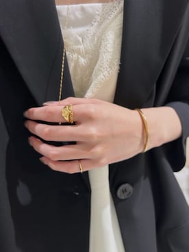 「アイテム（リング）」を使った、saekaさん（レディース・172cm）の秋コーディネート