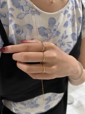 「アイテム（リング）」を使った、saekaさん（レディース・172cm）の秋コーディネート