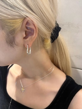 「アイテム（イヤリング）」を使った、saekaさん（レディース・172cm）の秋コーディネート