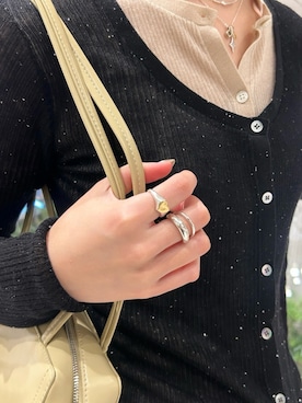 「アイテム（リング）」を使った、saekaさん（レディース・172cm）の秋コーディネート