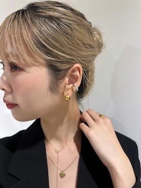 「アイテム（イヤーカフ）」を使った、saekaさん（レディース・172cm）の秋コーディネート