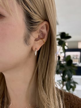 「アイテム（イヤーカフ）」を使った、saekaさん（レディース・172cm）の冬コーディネート