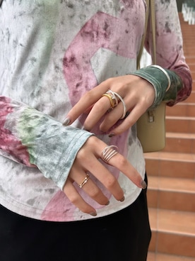 「アイテム（リング）」を使った、saekaさん（レディース・172cm）の秋コーディネート