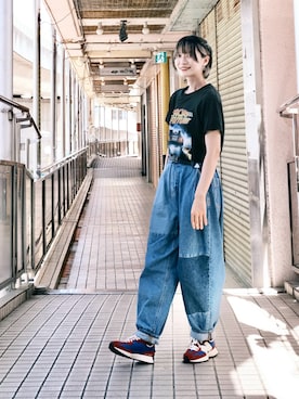 「NEW BALANCE（ニューバランス）の《New Balance》MS327（スニーカー、レッド系）」を使った、riisssaaaaさん（レディース・167cm）の夏コーディネート