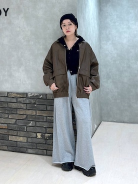 「PAGEBOY（ページボーイ）のサイドタックルーズウラケパンツ/イージーパンツ【4color・2size】（スウェットパンツ）」を使った、ぬまさん（レディース・156cm）の秋コーディネート