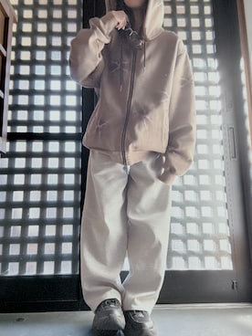 「アイテム（デジタル腕時計）」を使った、momoさん（レディース・151cm）の冬コーディネート