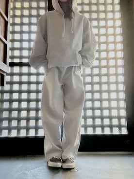 「アイテム（スウェットパンツ）」を使った、momoさん（レディース・151cm）の冬コーディネート