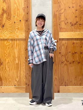 「JEANASIS（ジーナシス）のアソートチェックシャツLS/157636（シャツ/ブラウス、ブルー系）」を使った、hihihinappiさん（レディース）の春コーディネート