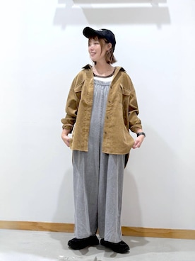 「アイテム（サロペット/オーバーオール、グレー系）」を使った、hihihinappiさん（レディース・161cm）の秋コーディネート