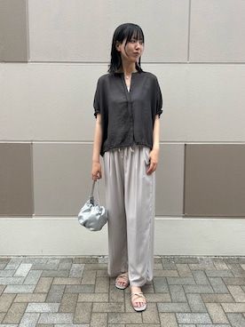 「Jena espace merveilleux（ジェナ　エスパスメルヴェイユ）の【PalinkA/パリンカ】スラブ5分袖ブラウス（シャツ/ブラウス、グレー系）」を使った、らむしさん（レディース・171cm）の夏コーディネート