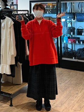 「oversize」｜「アイテム（スウェット）」を使った、Ning(二ン)さん（レディース・163cm）の秋コーディネート