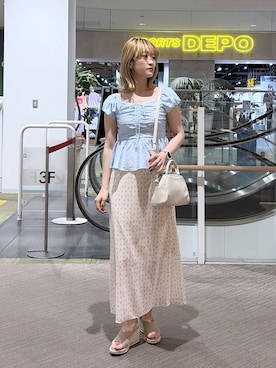 「FREE'S MART（フリーズマート）の◆花柄シアーナロースカート（スカート、ホワイト系）」を使った、17mfmさん（レディース・158cm）の夏コーディネート